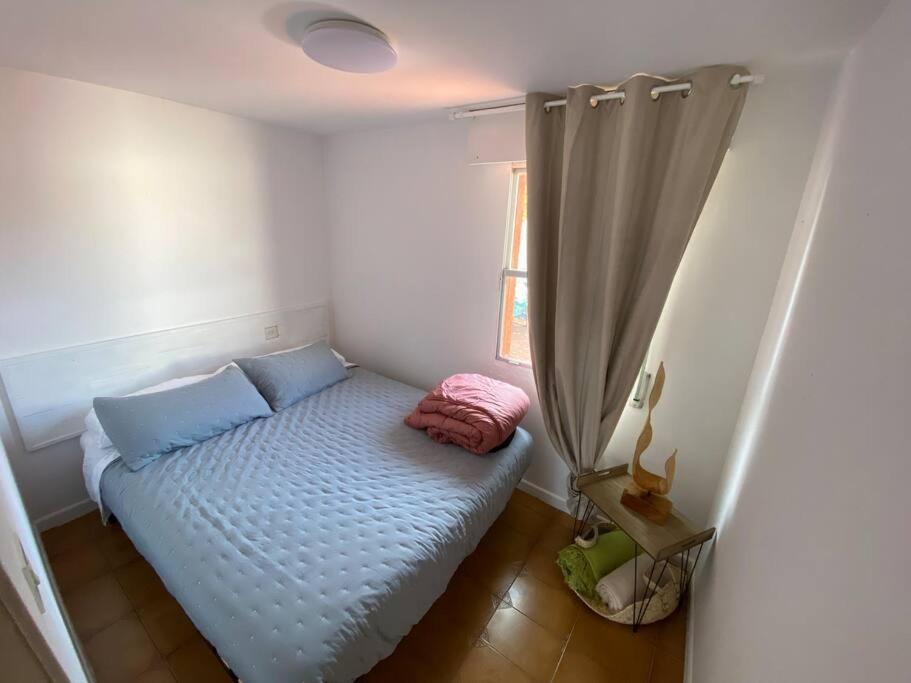 הוילה איסלה דה ארוסה La Casilla - Illa Isla De Arousa - Preciosa Casa Enfrente A Playa Con Vistas Al Mar Y Playa מראה חיצוני תמונה