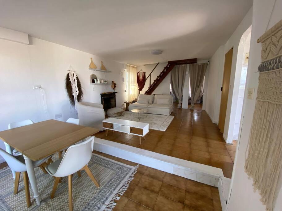 הוילה איסלה דה ארוסה La Casilla - Illa Isla De Arousa - Preciosa Casa Enfrente A Playa Con Vistas Al Mar Y Playa מראה חיצוני תמונה